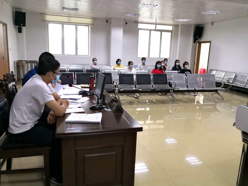 互联网—贺州支局—国家外汇管理局贺州市中心支局组织到地方法院旁听庭审—20200616.jpg