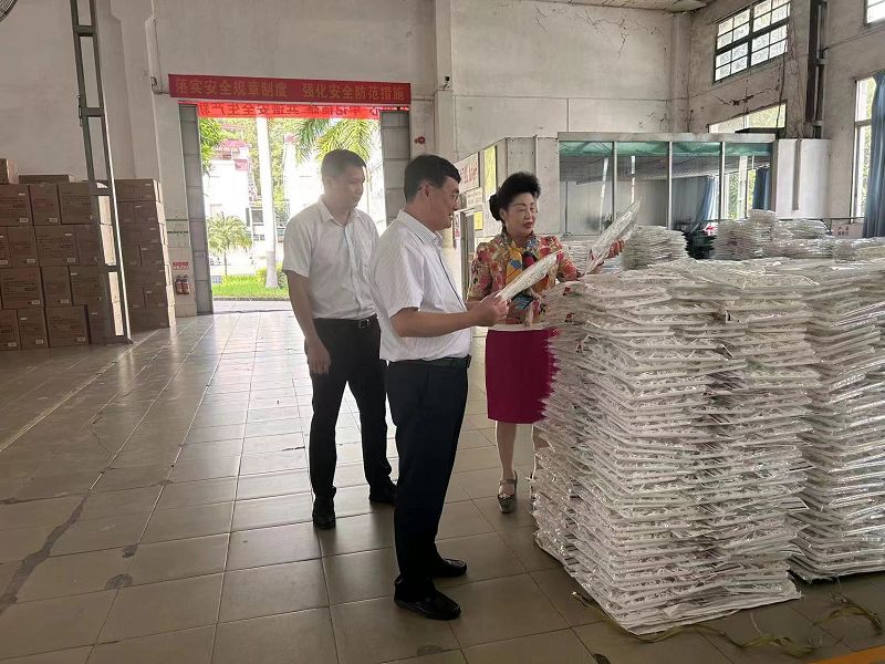 互联网-梧州市分局-国家外汇管理局梧州市分局赴广西梧州日新塑料实业有限公司开展走访调研活动-20230818.jpg