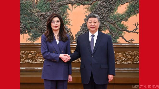 习近平总书记会见中国国民党主席郑丽文