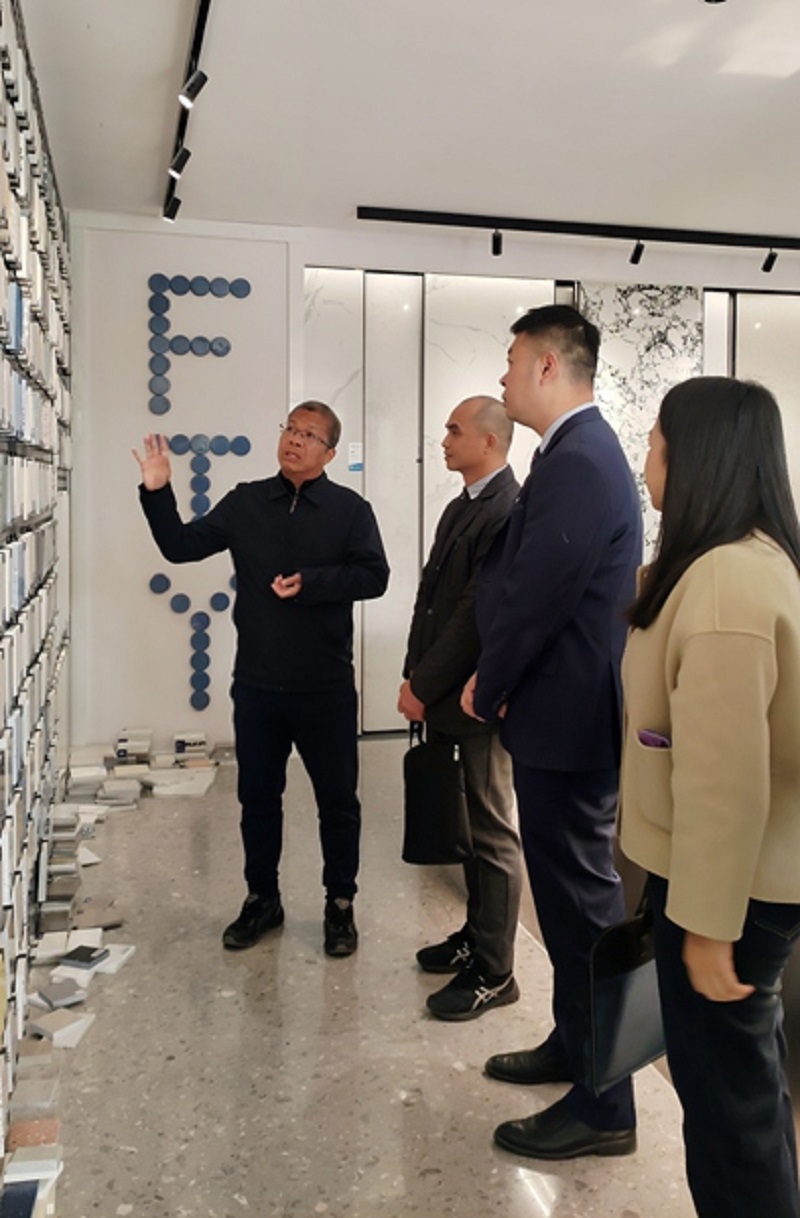 互聯網-賀州市分局-國家外匯管理局賀州市分局深入“匯小二”特色金融服務點開展走訪服務-20250109-1.jpg